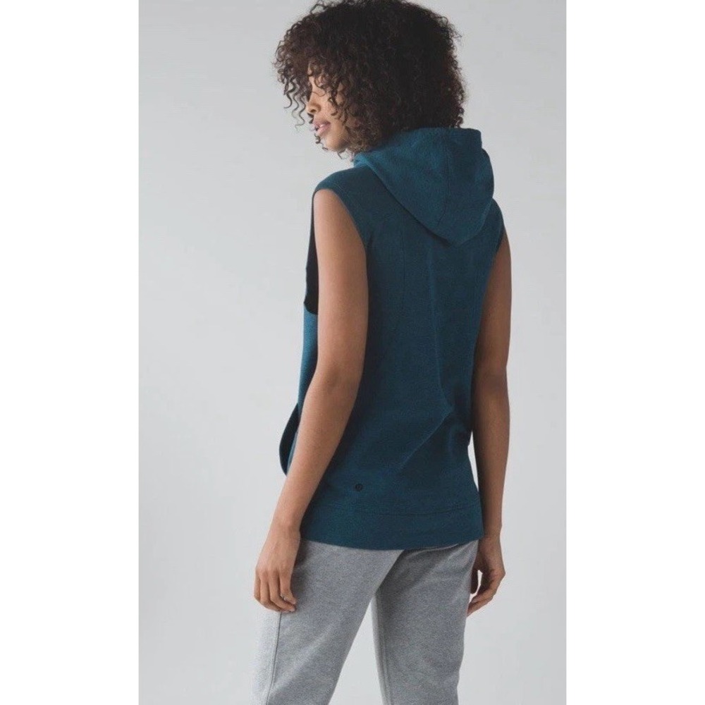 Lululemon Blissed Out Sleeveless‎ Teal Cozy Yoga Hoodie Women's Lulu Size 4